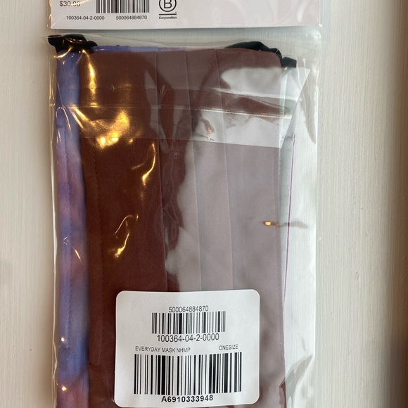 Athleta Everyday Non Medical Face Masks - Picture 5 of 7
